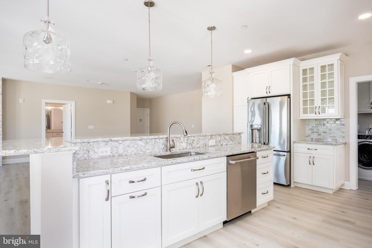 Son Rays Villas Real Estate for Sale - 1505 Saint Louis Ave #301 in Ocean City Photo 6