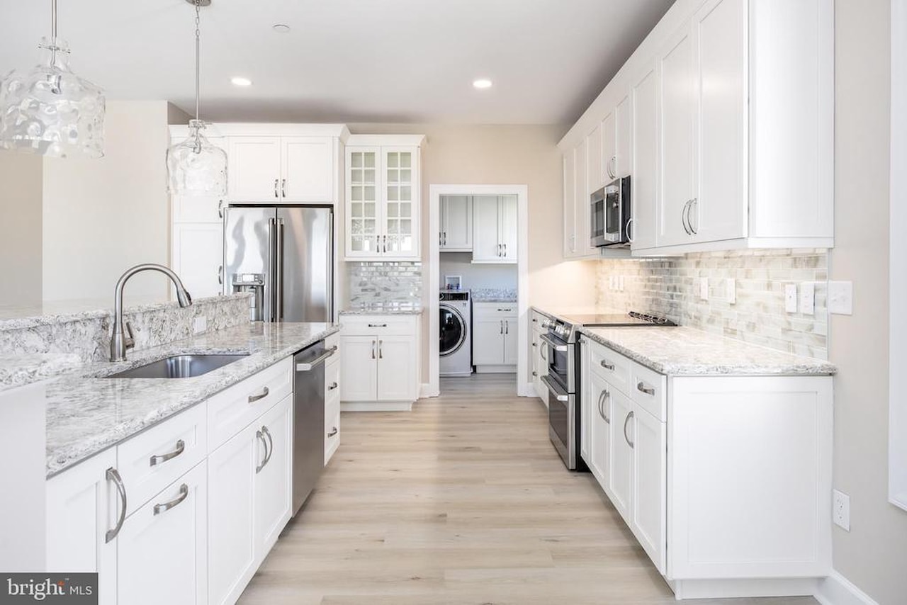 Son Rays Villas Real Estate for Sale - 1505 Saint Louis Ave #301 in Ocean City Photo 3