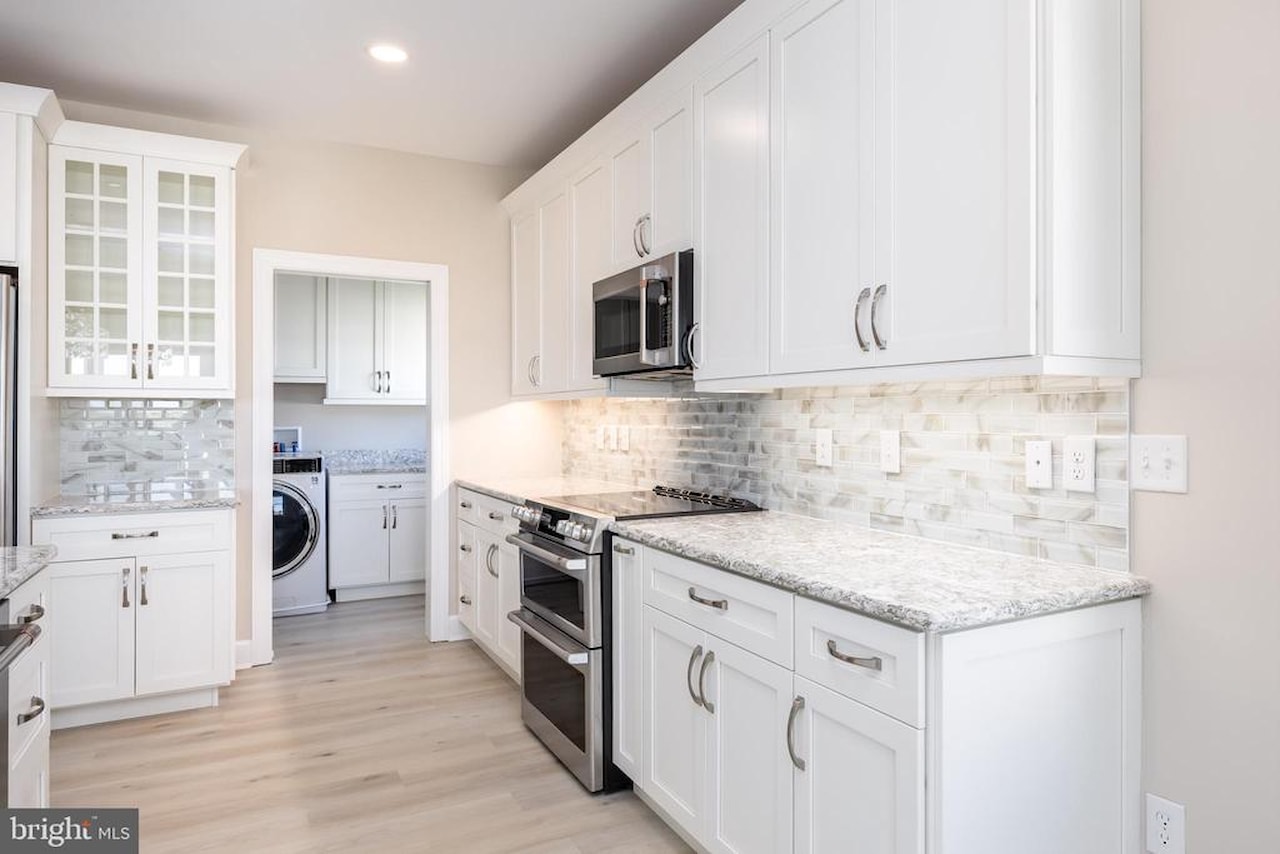 Son Rays Villas Real Estate for Sale - 1505 Saint Louis Ave #301 in Ocean City Photo 7