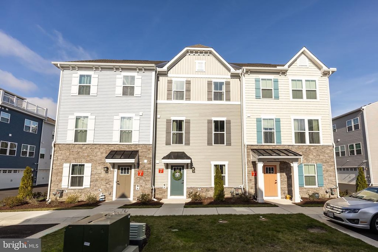  Real Estate for Sale - 8673 Bat Creek Loop Ln #2 in Berlin Photo 2