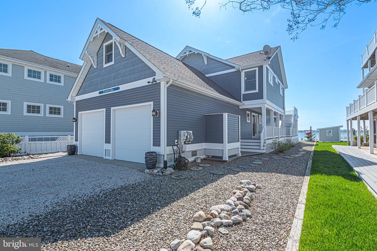  Real Estate for Sale - 1502 Bay St in Fenwick Island Photo 3
