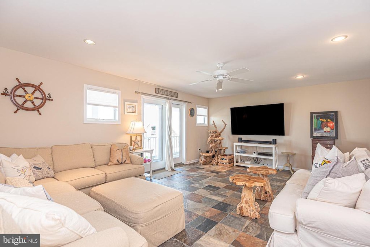  Real Estate for Sale - 1502 Bay St in Fenwick Island Photo 25