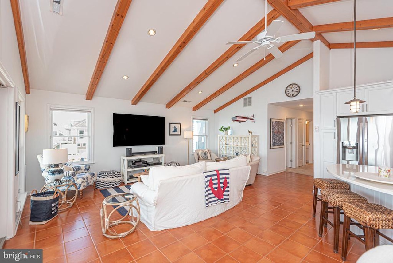  Real Estate for Sale - 1502 Bay St in Fenwick Island Photo 10