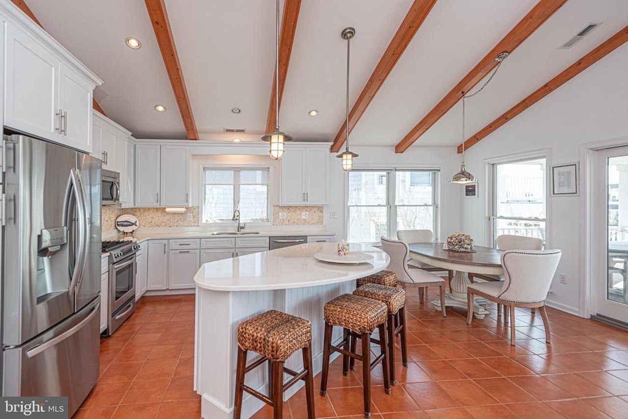  Real Estate for Sale - 1502 Bay St in Fenwick Island Photo 12