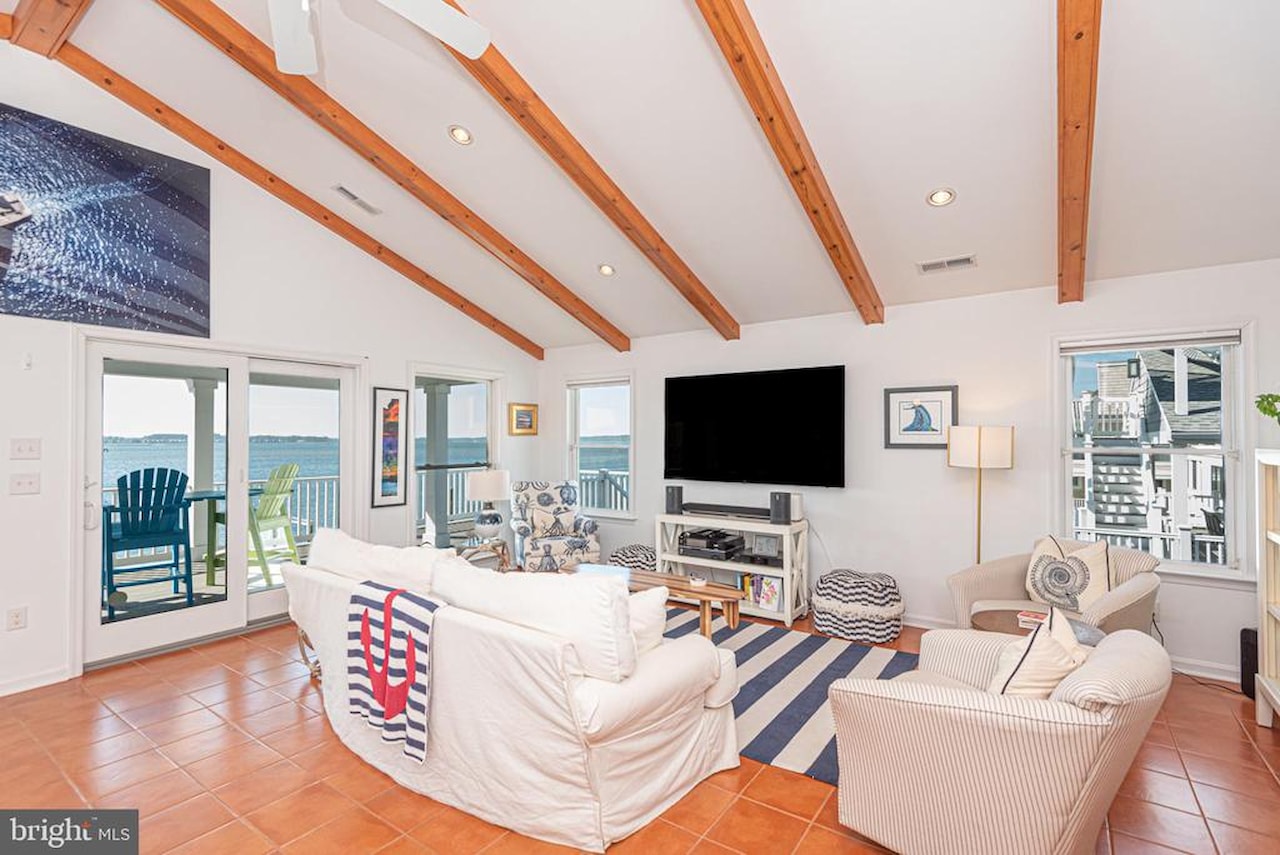  Real Estate for Sale - 1502 Bay St in Fenwick Island Photo 9