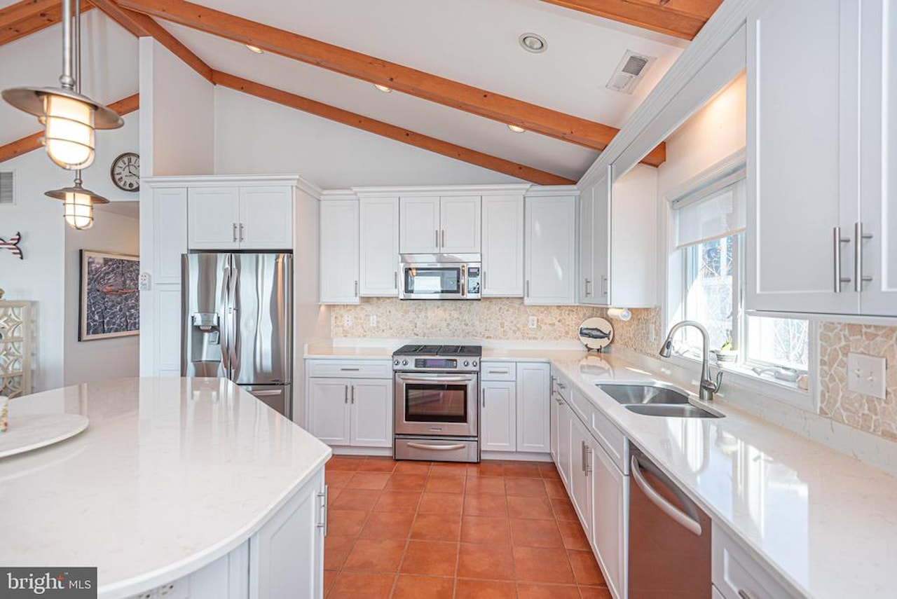  Real Estate for Sale - 1502 Bay St in Fenwick Island Photo 17