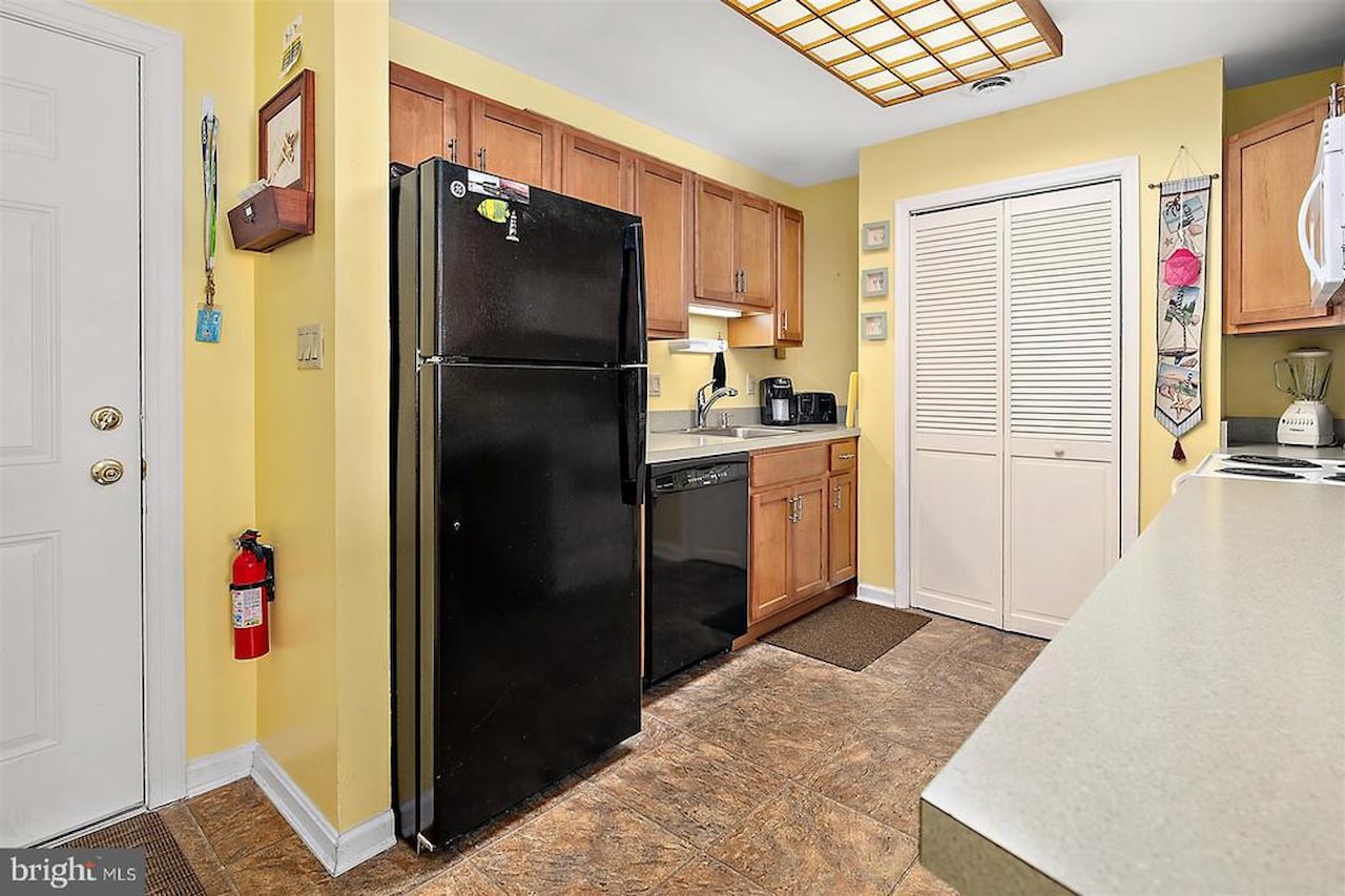 Lucayan Real Estate for Sale - 120 71st St #30 in Ocean City Photo 21