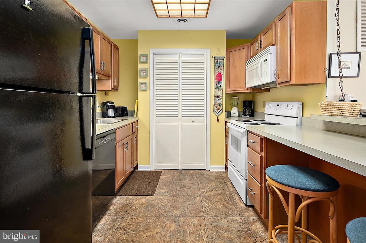 Lucayan Real Estate for Sale - 120 71st St #30 in Ocean City Photo 22