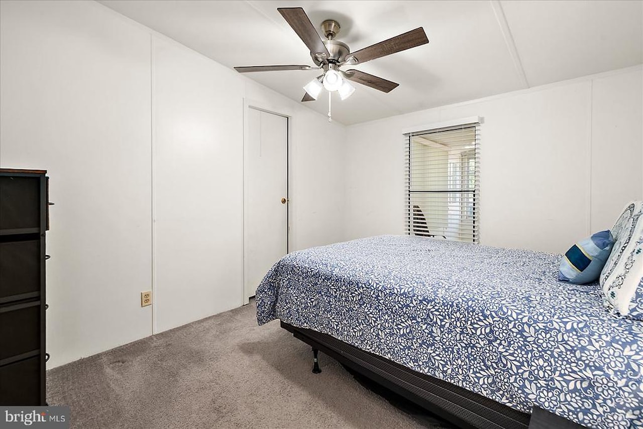  Real Estate for Sale - 4 Anchor Way Dr in Berlin Photo 25