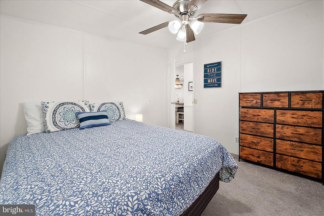  Real Estate for Sale - 4 Anchor Way Dr in Berlin Photo 26