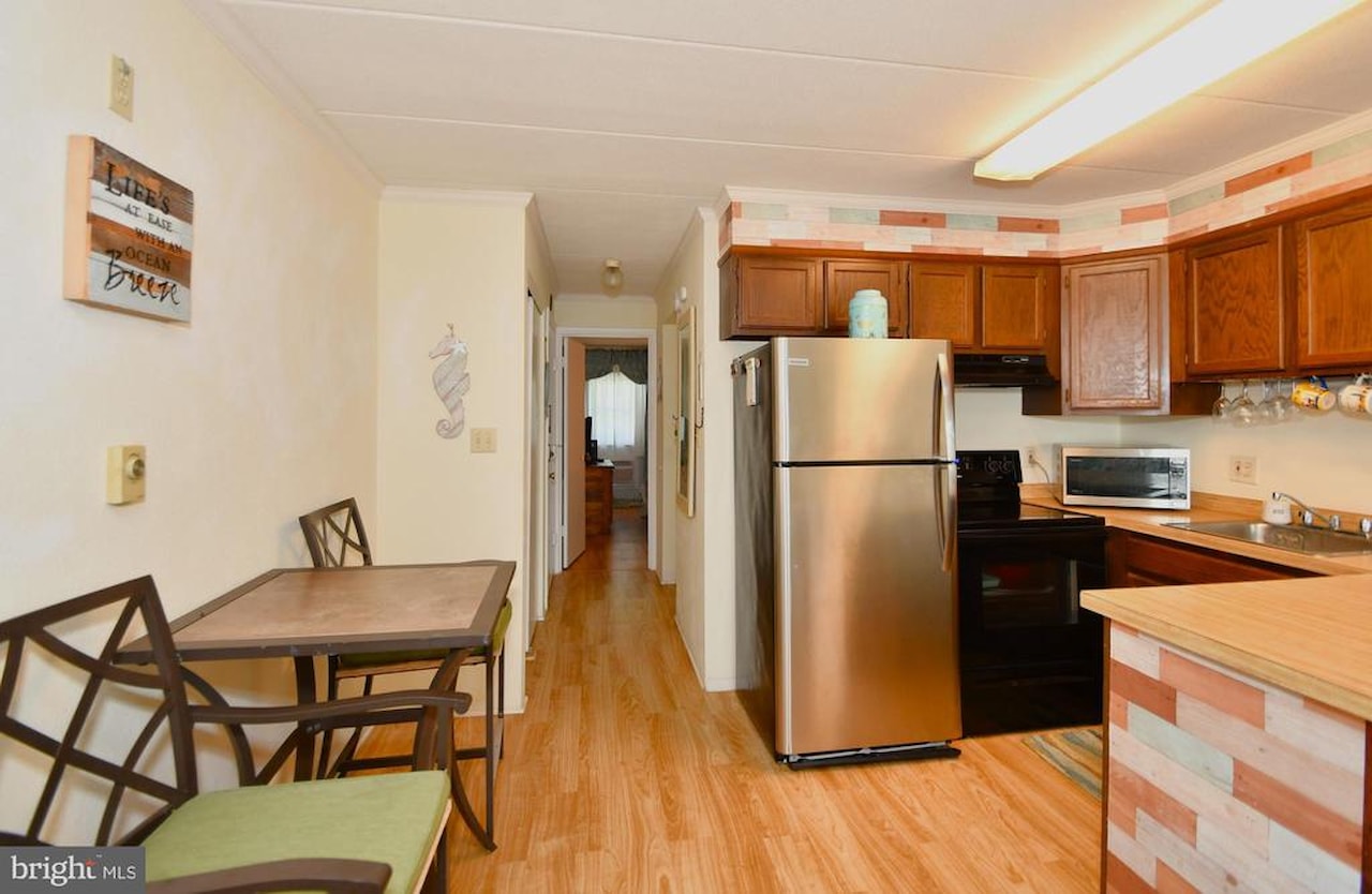 Surf Haven Real Estate for Sale - 6 87th St #305 in Ocean City Photo 13