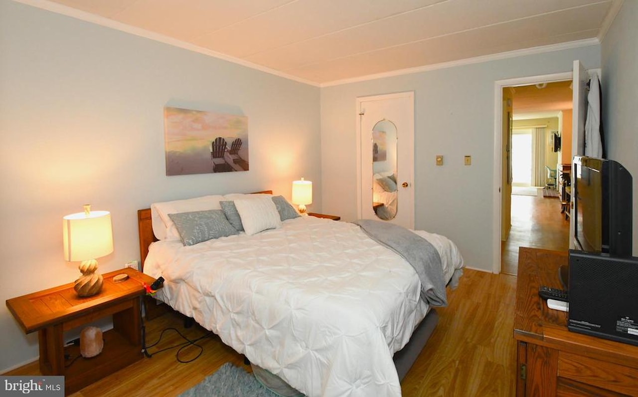 Surf Haven Real Estate for Sale - 6 87th St #305 in Ocean City Photo 21
