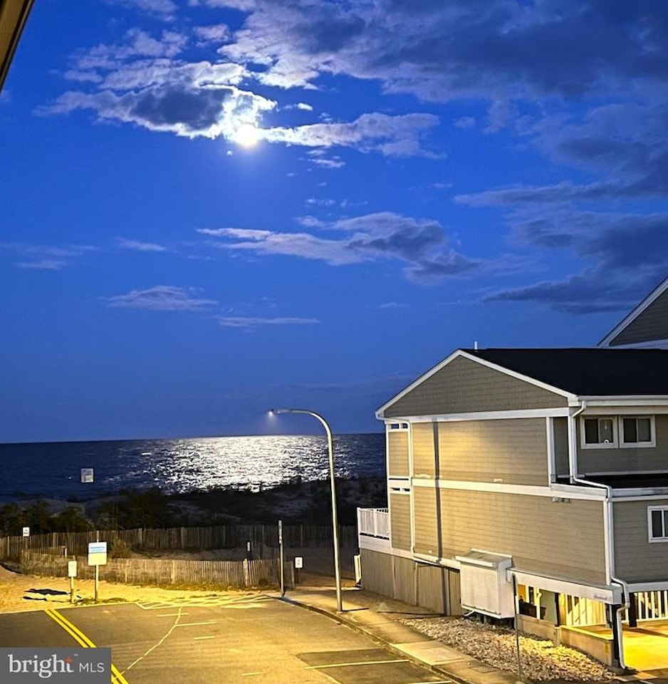 Surf Haven Real Estate for Sale - 6 87th St #305 in Ocean City Photo 3