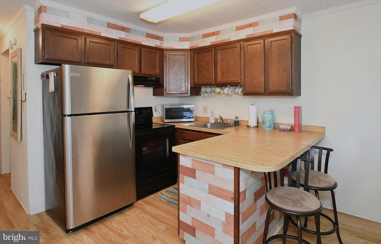 Surf Haven Real Estate for Sale - 6 87th St #305 in Ocean City Photo 16