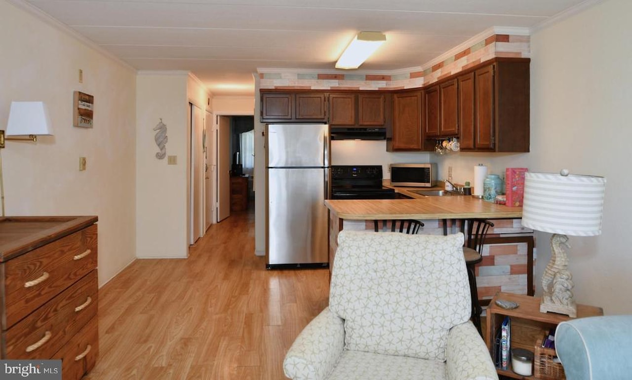 Surf Haven Real Estate for Sale - 6 87th St #305 in Ocean City Photo 12