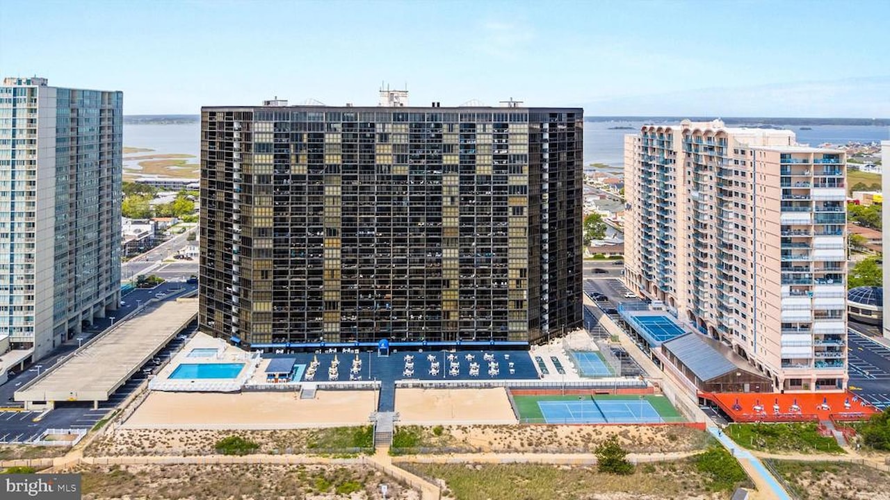 Golden Sands Real Estate for Sale - 10900 Coastal Hwy in Ocean City Photo 2
