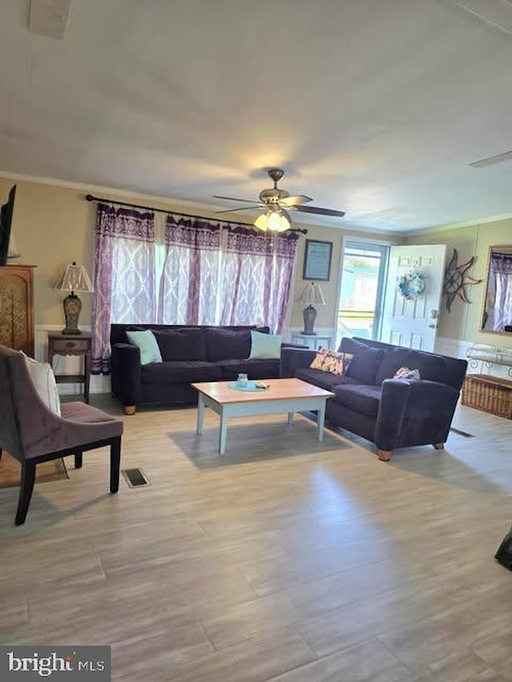  Real Estate for Sale - 2 Coastal Dr in Berlin Photo 17