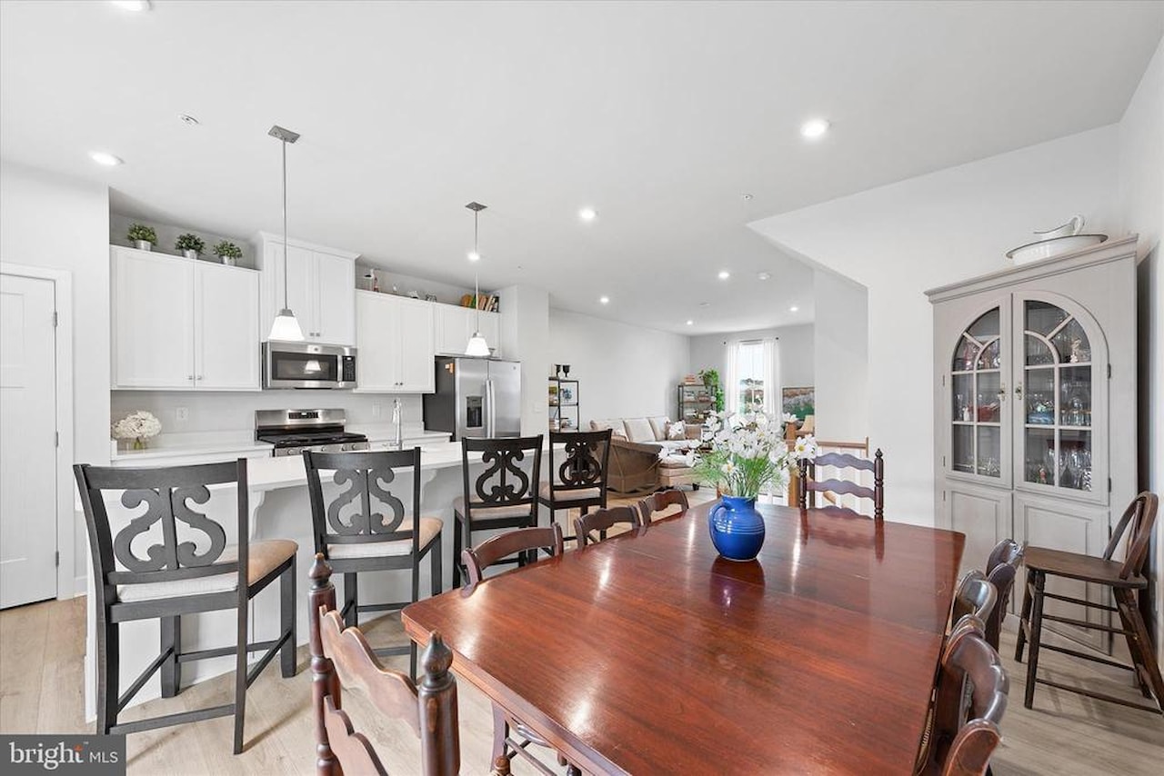  Real Estate for Sale - 12239 Hidden Bay Dr #4 in Berlin Photo 12
