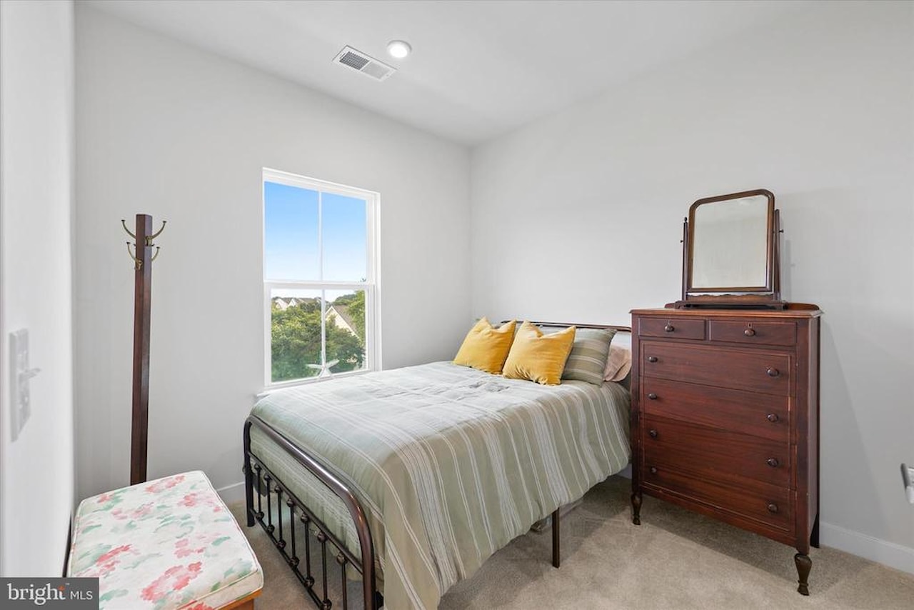  Real Estate for Sale - 12239 Hidden Bay Dr #4 in Berlin Photo 20
