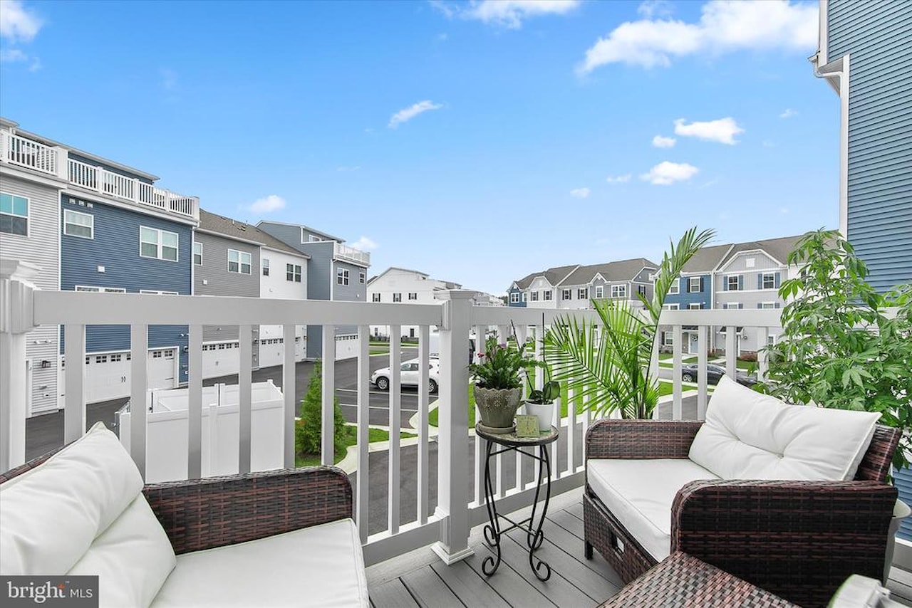  Real Estate for Sale - 12239 Hidden Bay Dr #4 in Berlin Photo 7