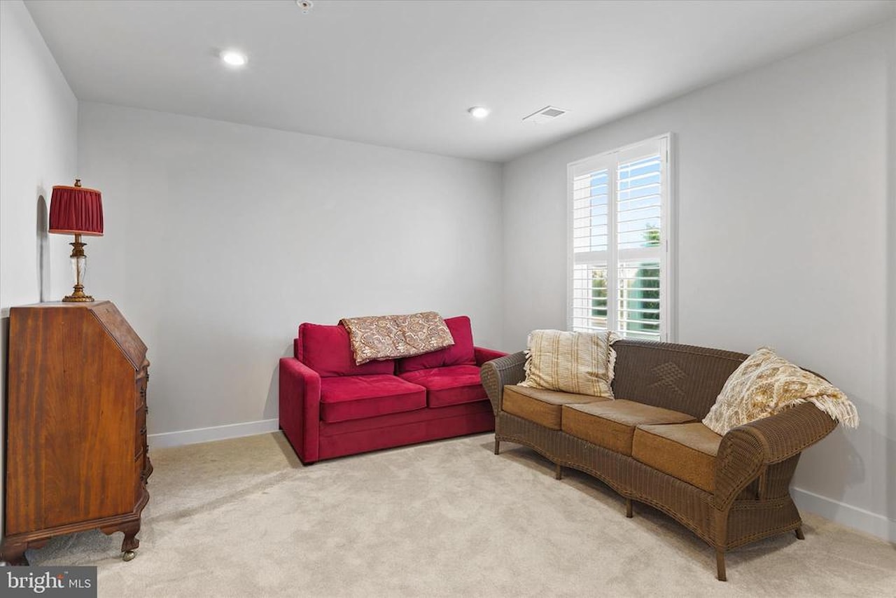  Real Estate for Sale - 12239 Hidden Bay Dr #4 in Berlin Photo 23