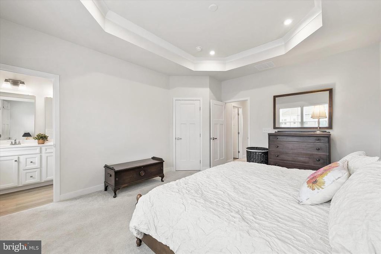  Real Estate for Sale - 12239 Hidden Bay Dr #4 in Berlin Photo 17