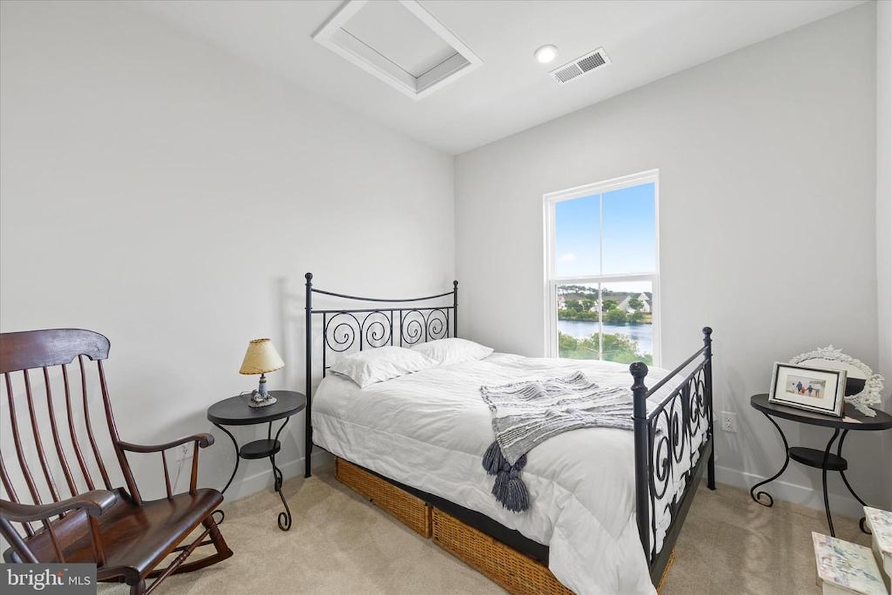  Real Estate for Sale - 12239 Hidden Bay Dr #4 in Berlin Photo 22