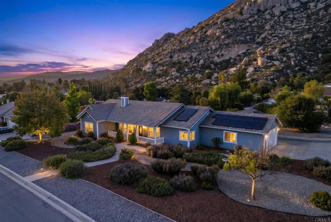 Rieページ 25361 Kerri Ln., Ramona, CA 92065 | RubyHome