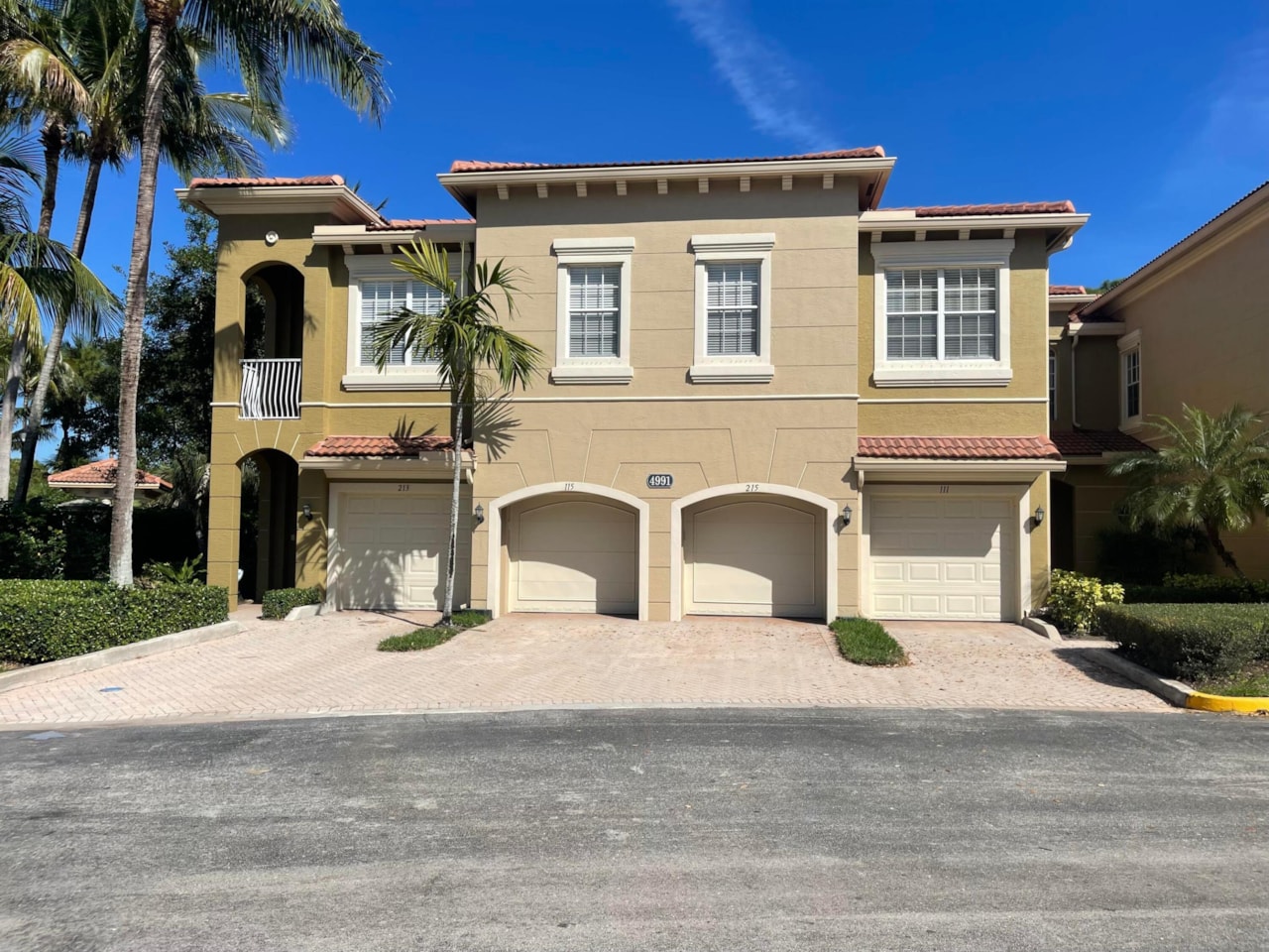 クローズ18 4991 Bonsai Circle #111 Palm Beach Gardens, FL 33418 | MLS B26014825
