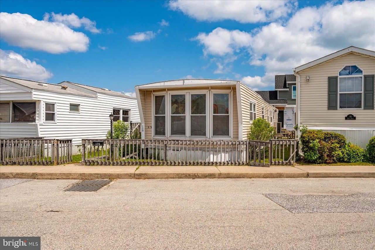  Real Estate for Sale - 120 133rd St in Ocean City Photo 10