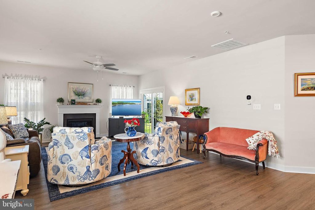  Real Estate for Sale - 12159 Snug Harbor Rd in Berlin Photo 13