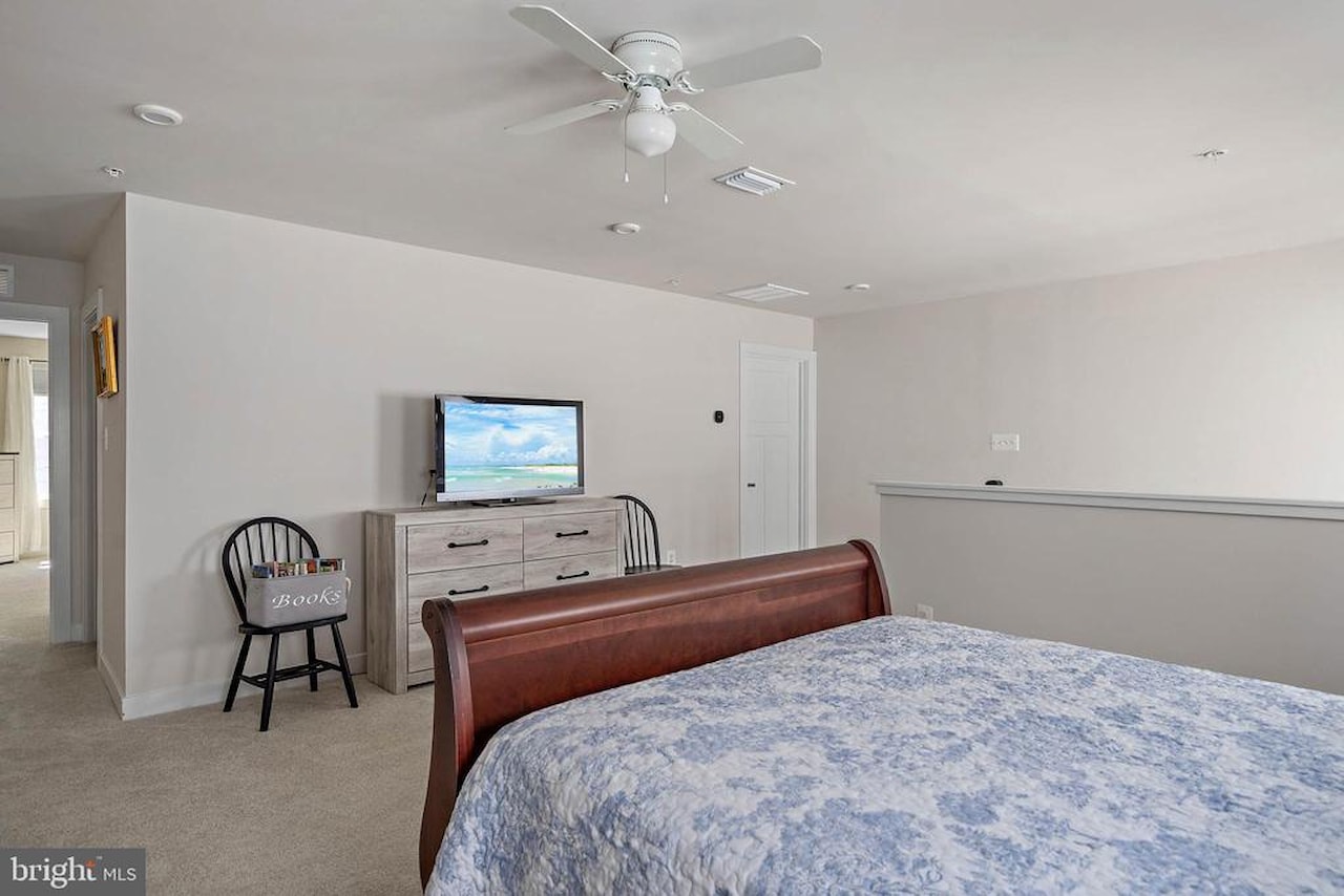  Real Estate for Sale - 12159 Snug Harbor Rd in Berlin Photo 34