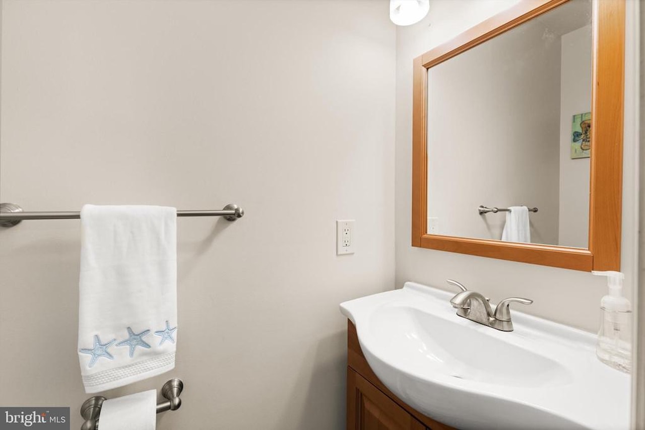 Crab Cove 32Nd St Real Estate for Sale - 501 Penguin Dr #1A01 in Ocean City Photo 9