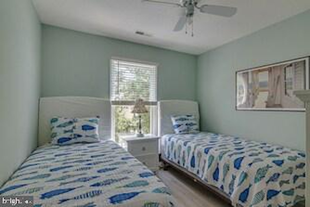 Admirals Bridge Real Estate for Sale - 40118 N Carolina Ave in Fenwick Island Photo 10
