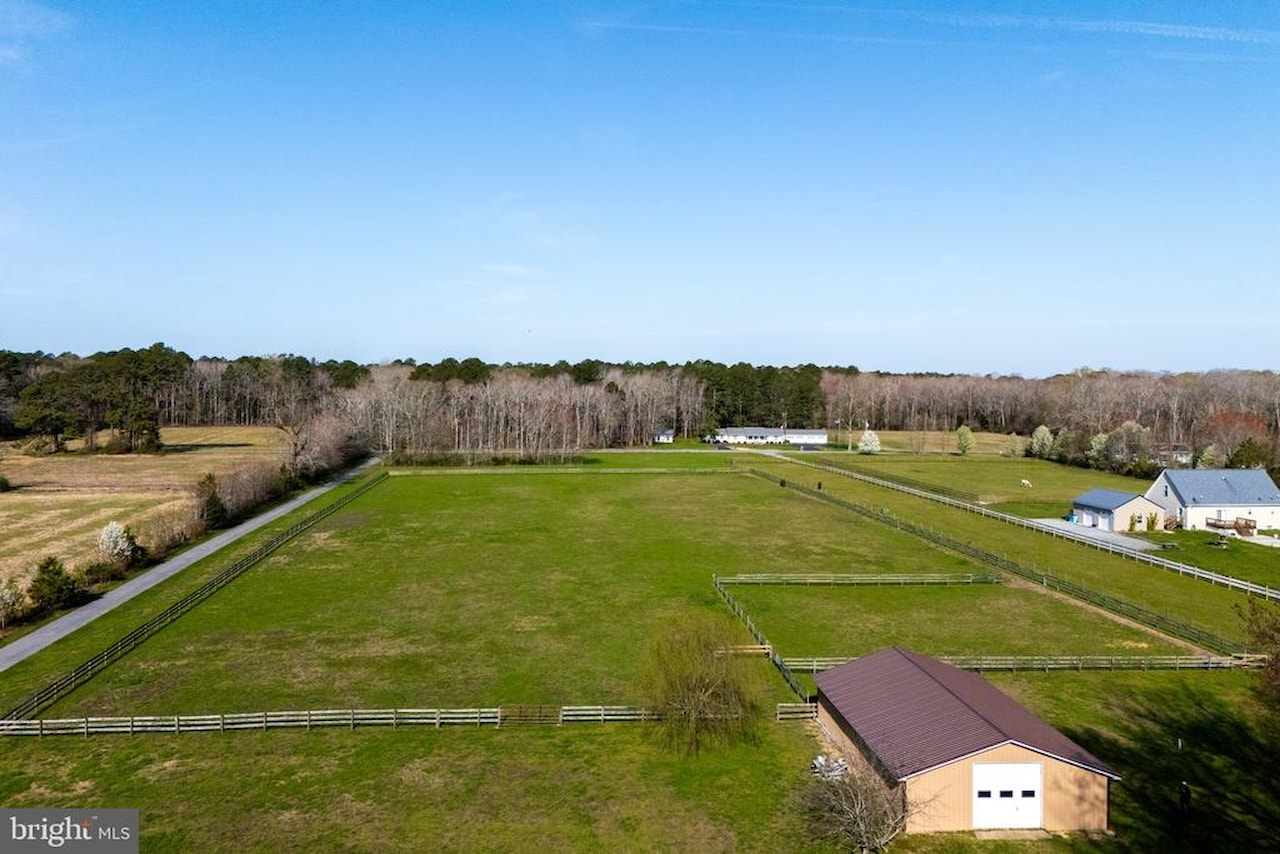  Real Estate for Sale - 12740 Jarvis Rd in Bishopville Photo 9