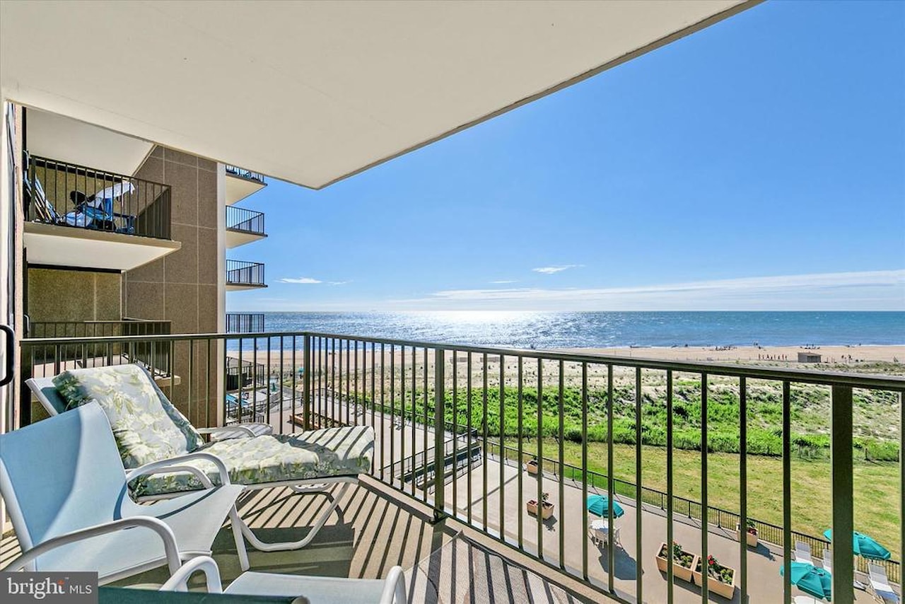 Sea Colony Dover Real Estate for Sale - 505 Dover House in Bethany Beach Photo 8