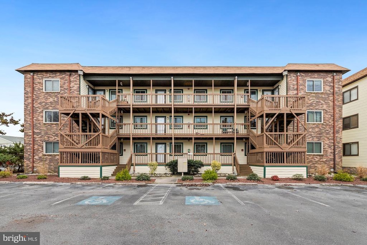Lost Colony III - V Real Estate for Sale - 411 146th St #225 in Ocean City Photo 3