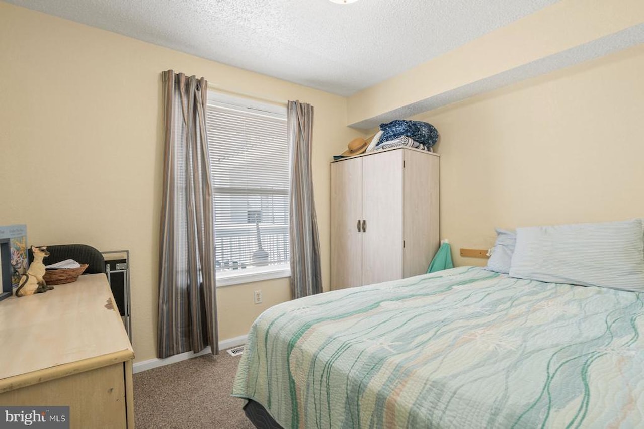 Jocelyn Manor Real Estate for Sale - 207 8th St #103C in Ocean City Photo 5