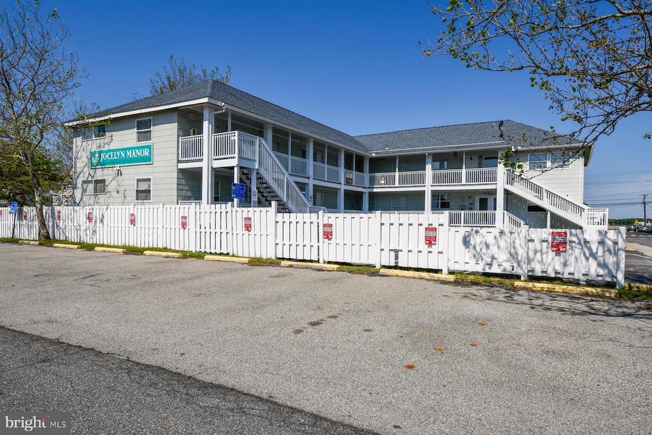 Jocelyn Manor Real Estate for Sale - 207 8th St #103C in Ocean City Photo 25