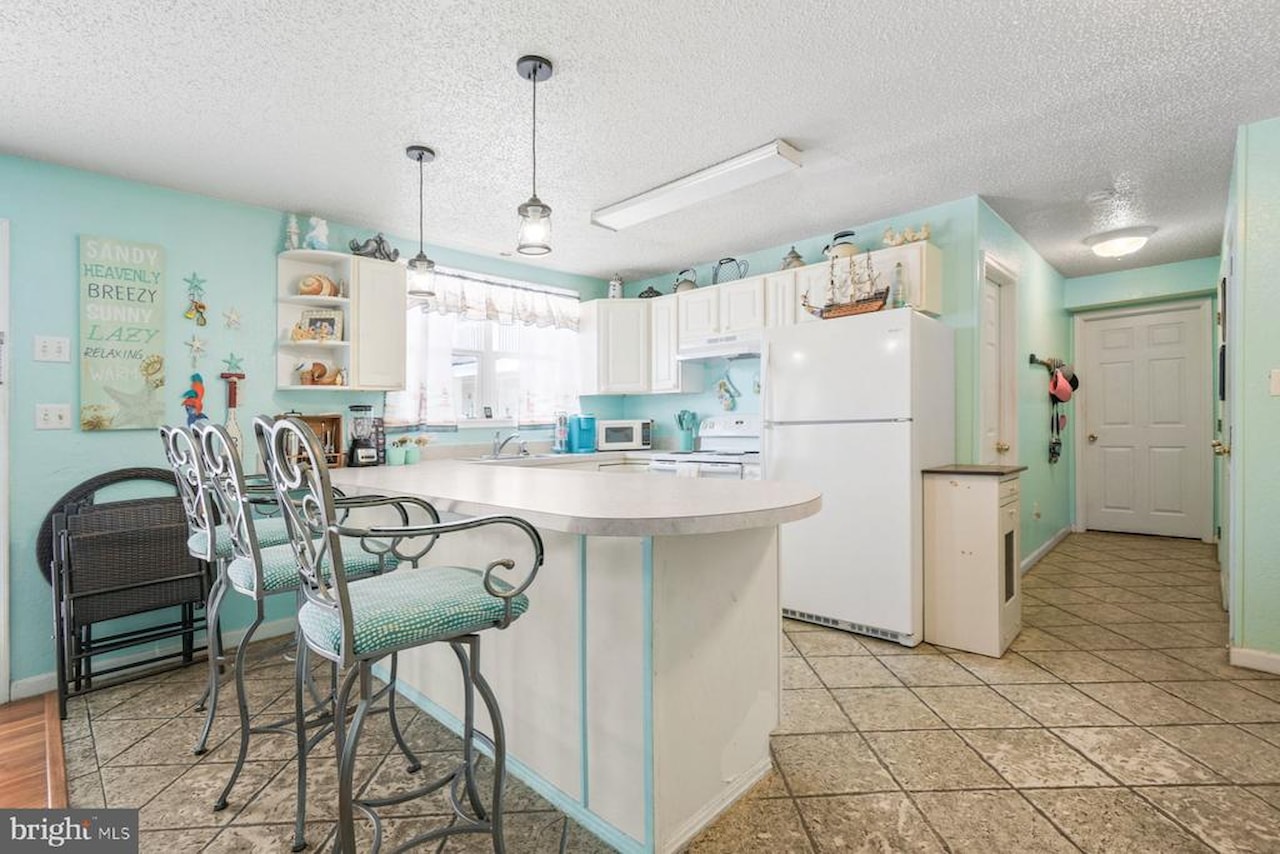 Jocelyn Manor Real Estate for Sale - 207 8th St #103C in Ocean City Photo 12