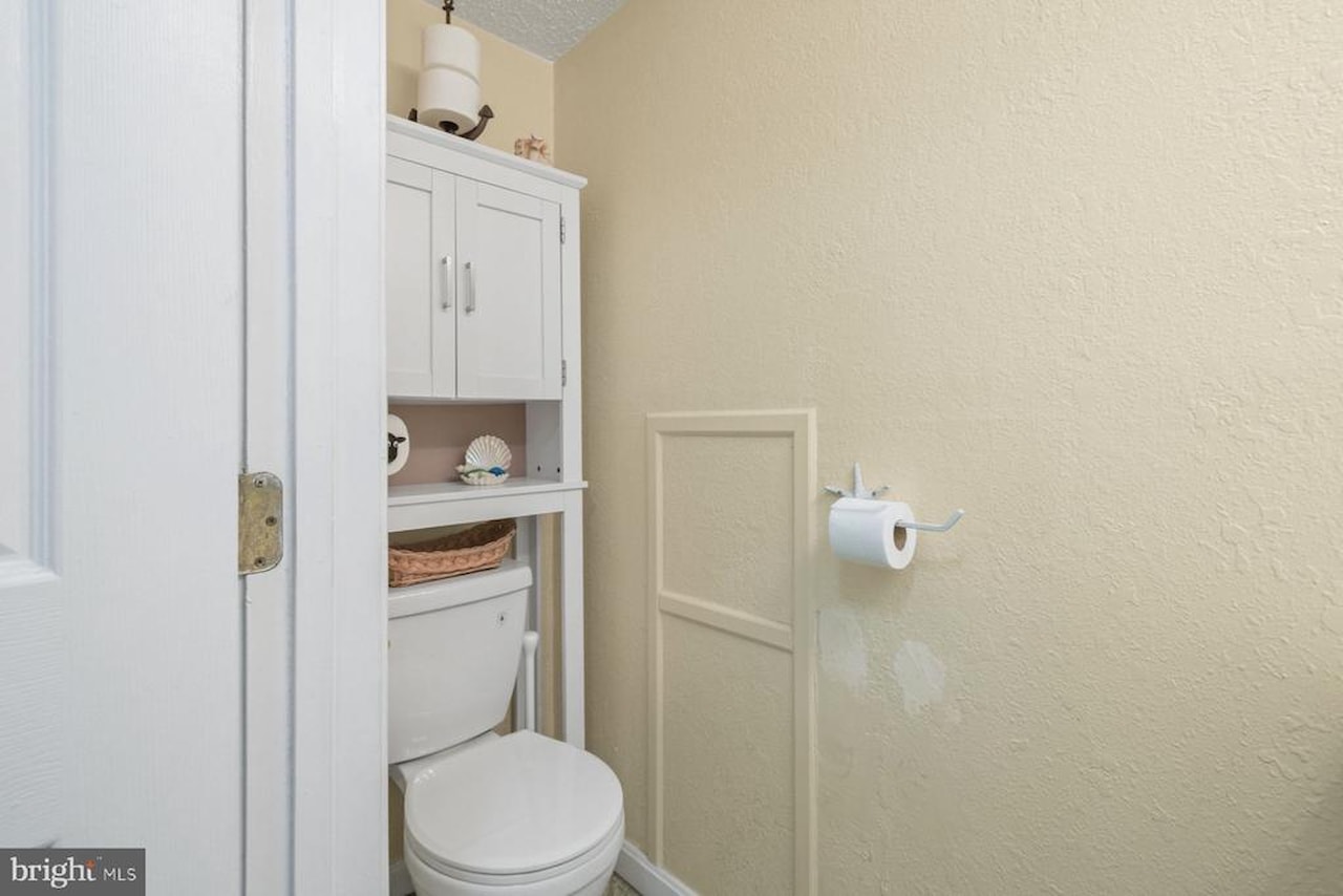 Jocelyn Manor Real Estate for Sale - 207 8th St #103C in Ocean City Photo 22