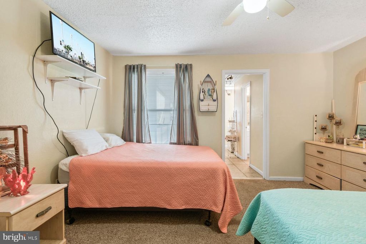 Jocelyn Manor Real Estate for Sale - 207 8th St #103C in Ocean City Photo 14