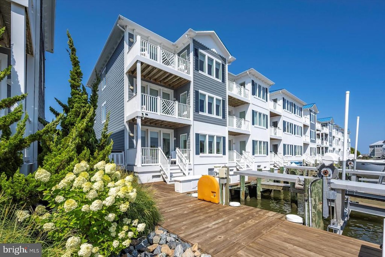 Villas At The Inlet Real Estate for Sale - 13000 Marina View Ln #20 in Ocean City Photo 4