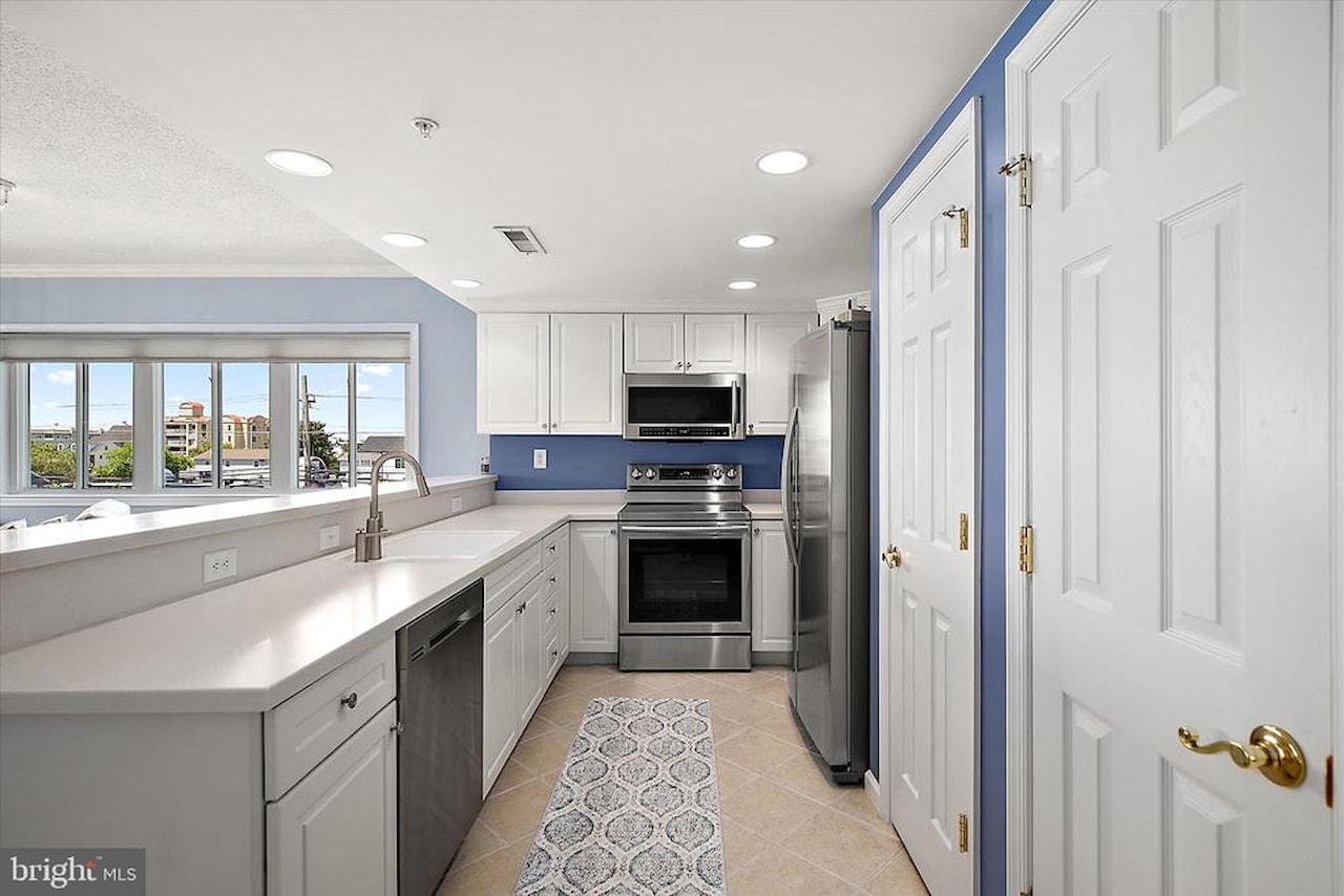Casa Del Mare Real Estate for Sale - 7402 Coastal Hwy #204 in Ocean City Photo 11