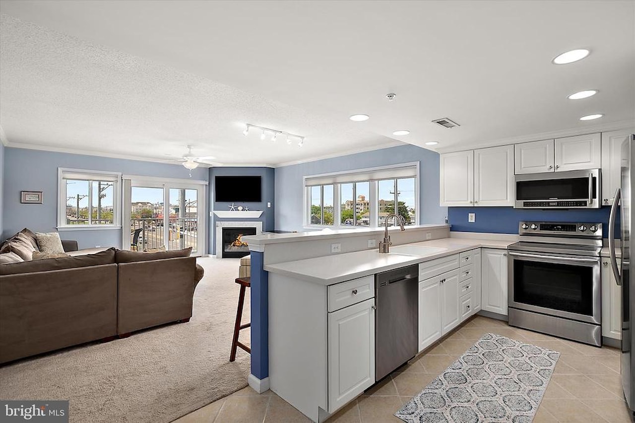 Casa Del Mare Real Estate for Sale - 7402 Coastal Hwy #204 in Ocean City Photo 12