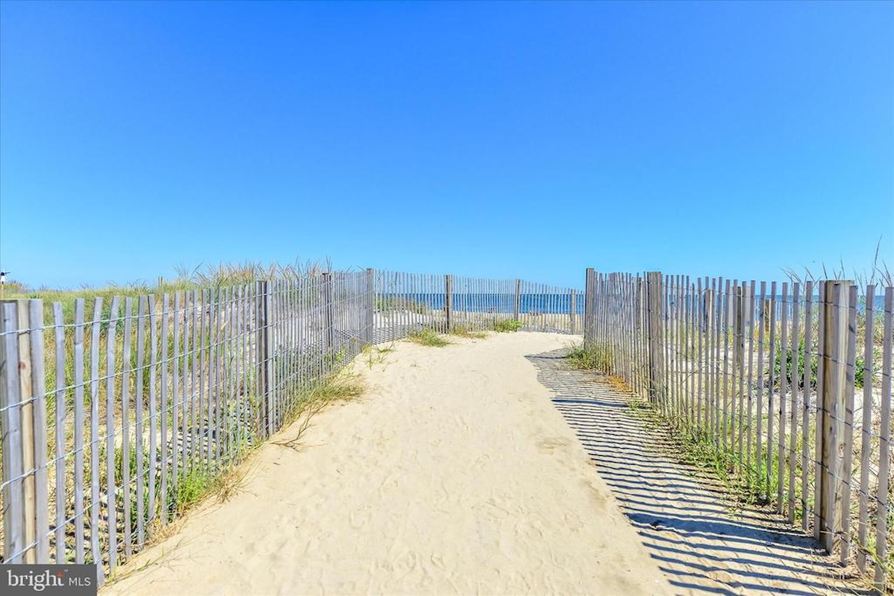 Casa Del Mare Real Estate for Sale - 7402 Coastal Hwy #204 in Ocean City Photo 37