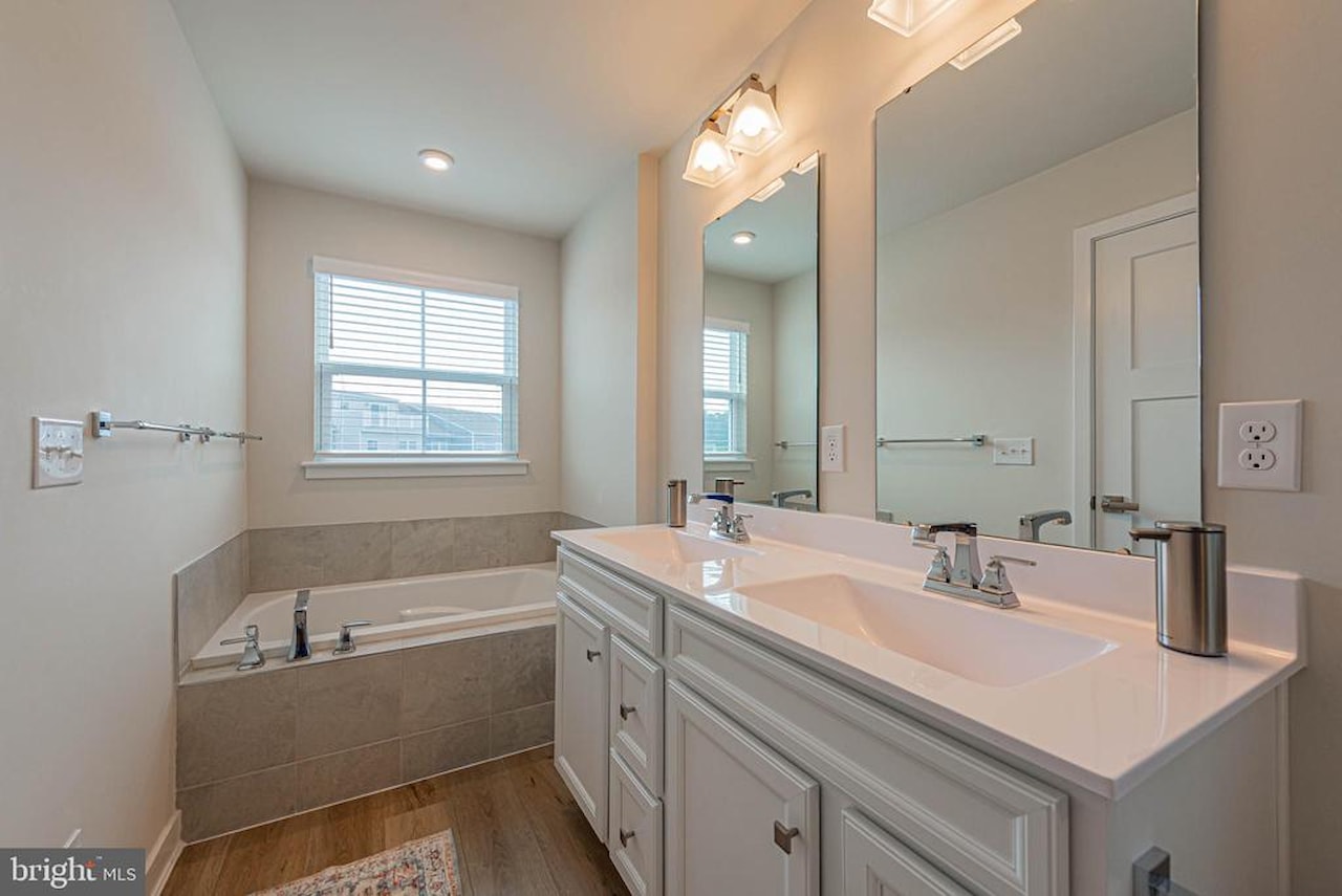  Real Estate for Sale - 8663 Bat Creek Loop Ln #1 in Berlin Photo 22
