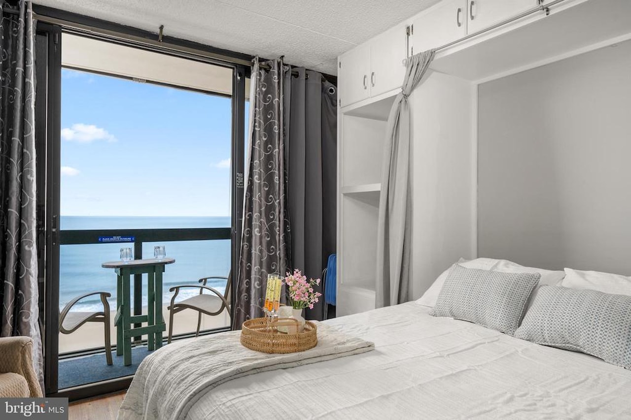 Golden Sands Real Estate for Sale - 10900 Coastal Hwy #910 in Ocean City Photo 3