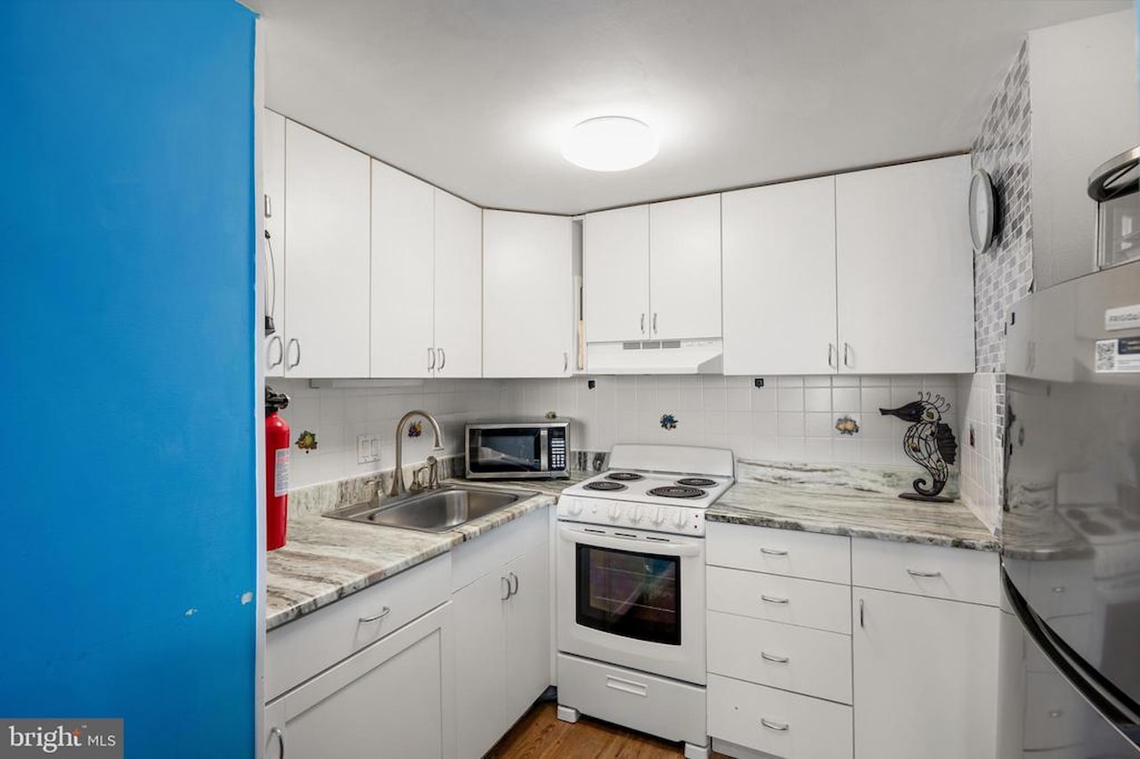 Golden Sands Real Estate for Sale - 10900 Coastal Hwy #910 in Ocean City Photo 11
