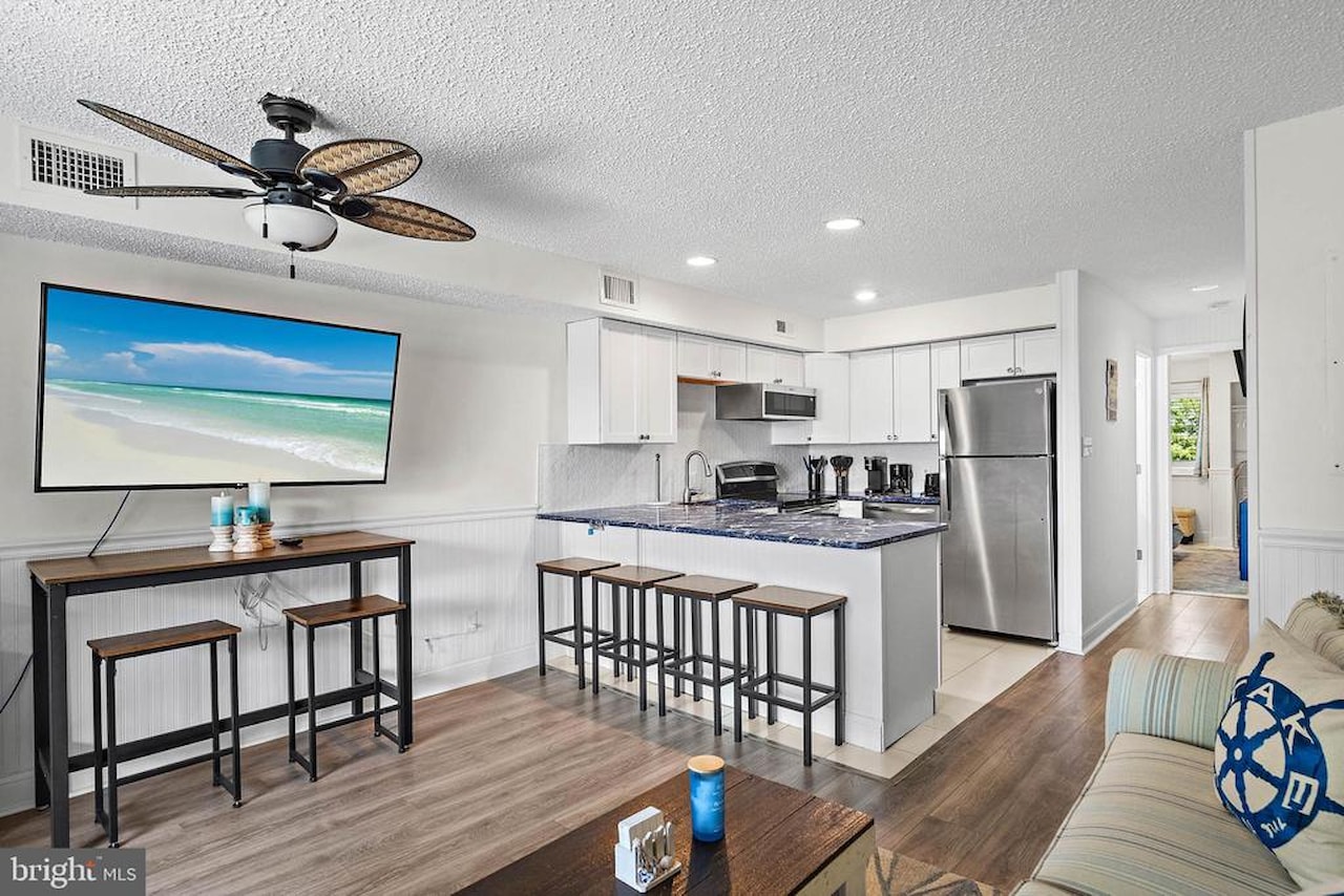Jamaica Bay Real Estate for Sale - 204 33rd St #20502 in Ocean City Photo 12
